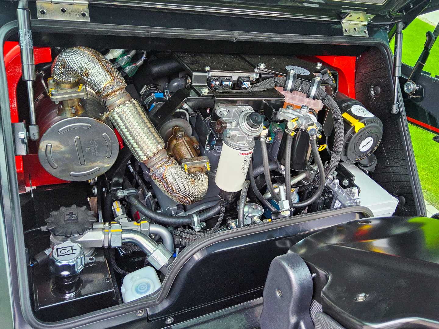 Used Forklift Manitou MC 30-4 Bekelės krautuvas (Image 8)