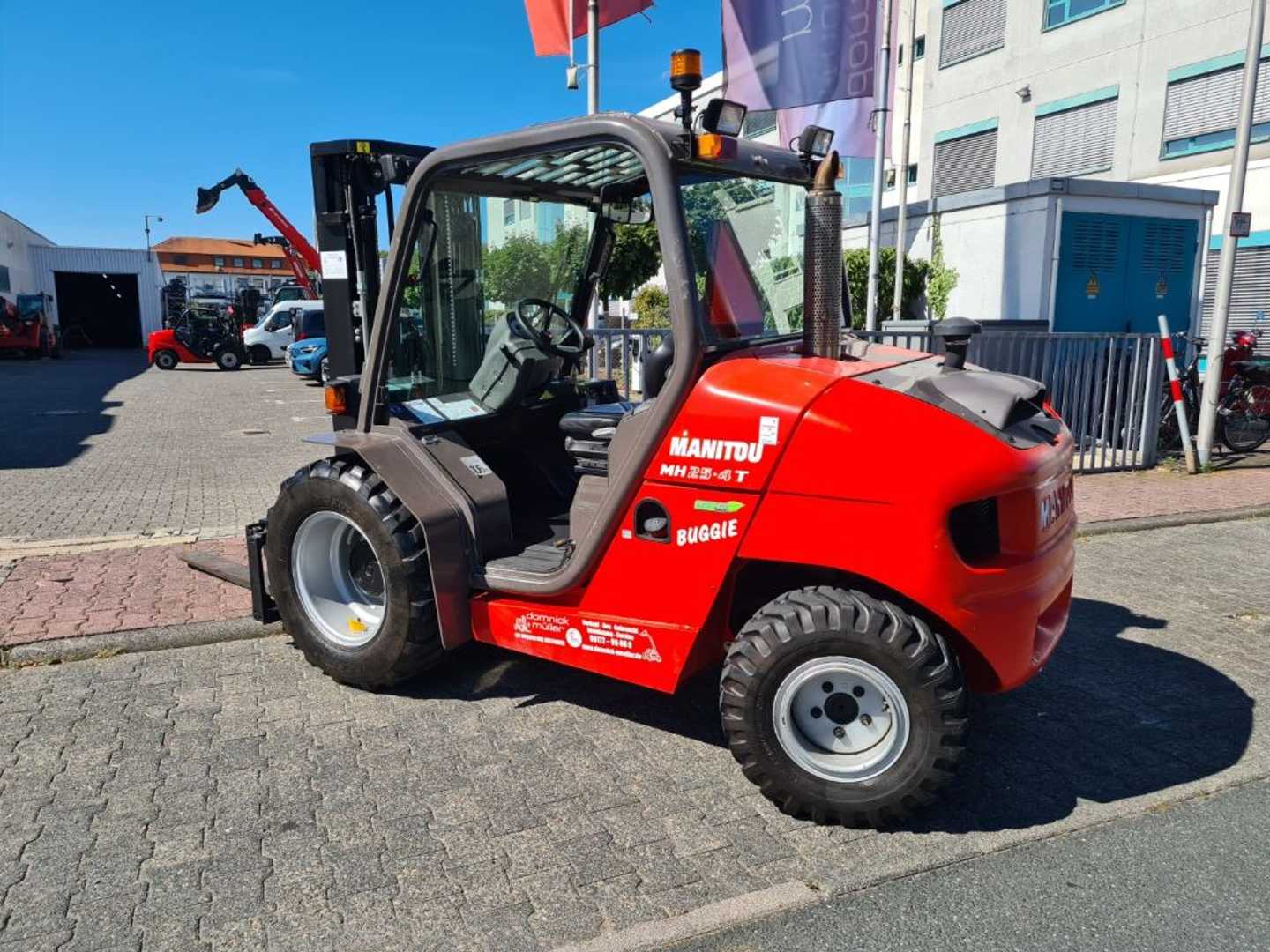 Used Forklift Manitou MH 25-4 Allrad Bekelės krautuvas (Image 4) Used Forklift Manitou MH 25-4 Allrad Bekelės krautuvas (Image 4)