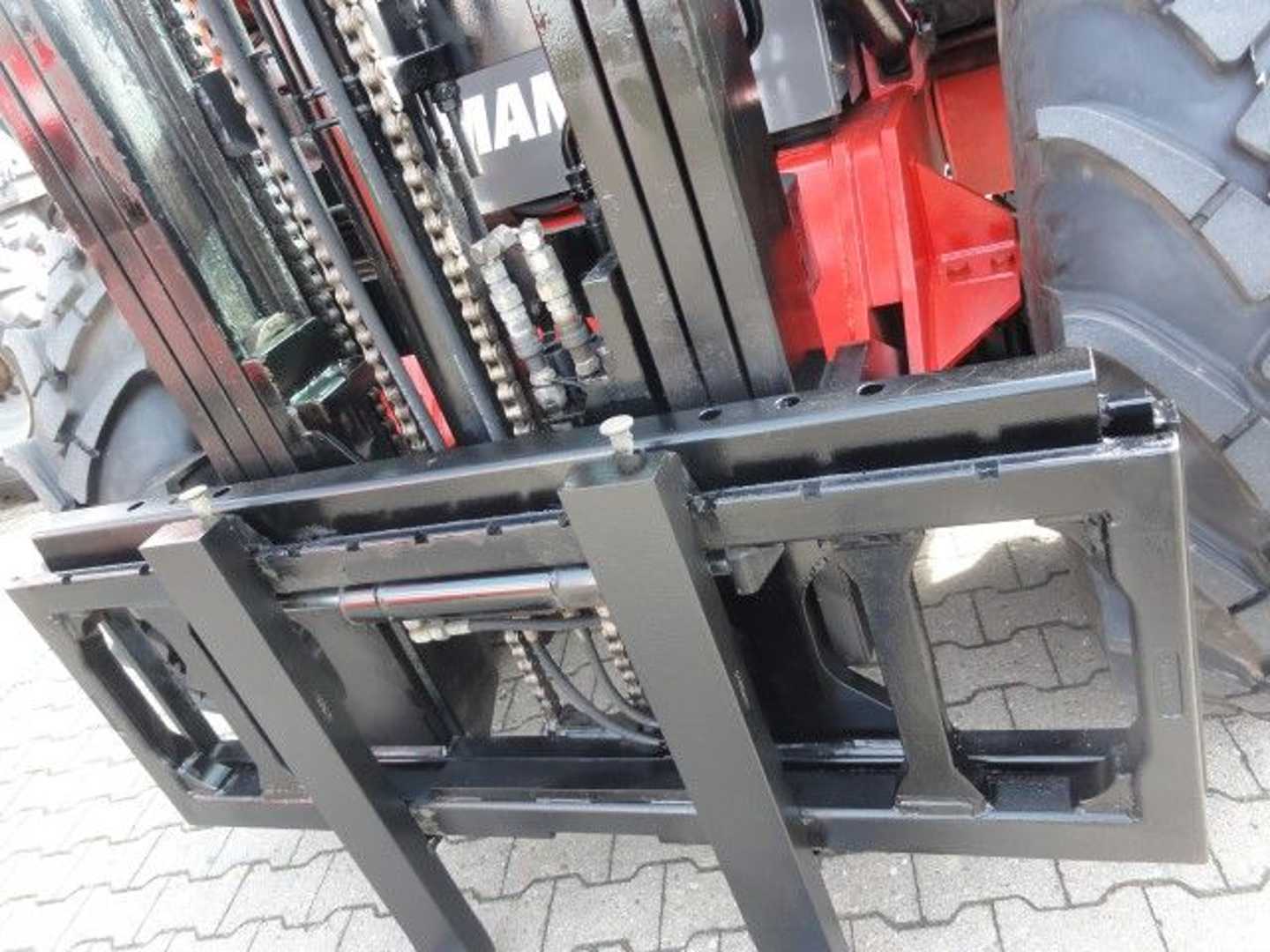 Used Forklift Manitou M 30.4 - Triplex 4x4 Bekelės krautuvas (Image 7)
