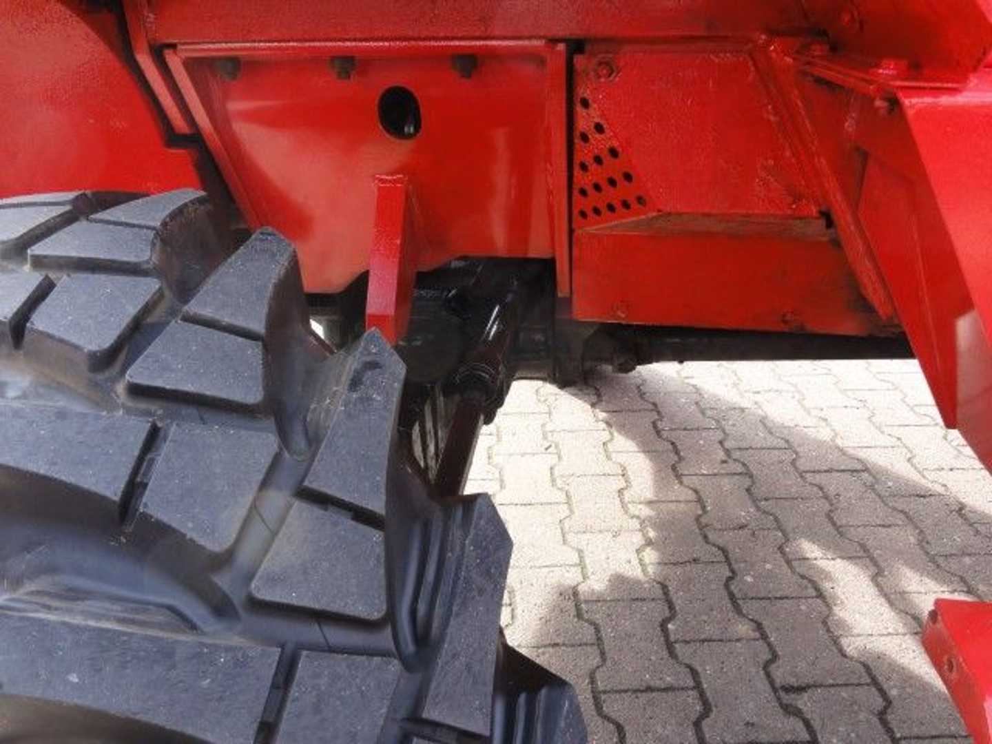 Used Forklift Manitou M 30.4 - Triplex 4x4 Bekelės krautuvas (Image 10)