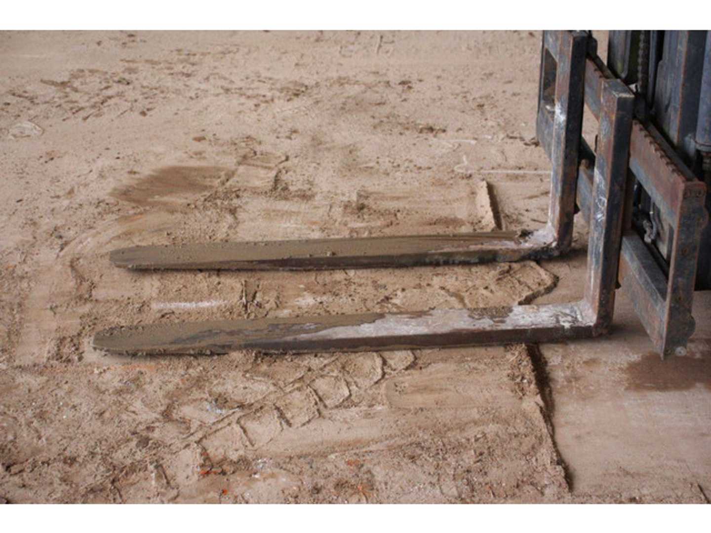 Used Forklift Other Macano H25D 2WD Bekelės krautuvas (Image 10) Used Forklift Other Macano H25D 2WD Bekelės krautuvas (Image 10)