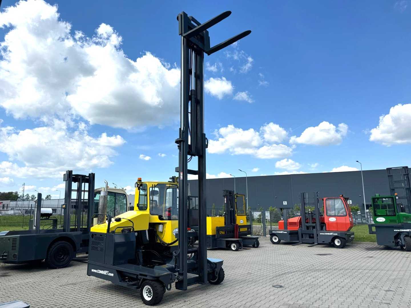 Used Forklift Combilift C4000 //2013 year//LPG//5500 mm Keturių krypčių krautuvas (Image 3)