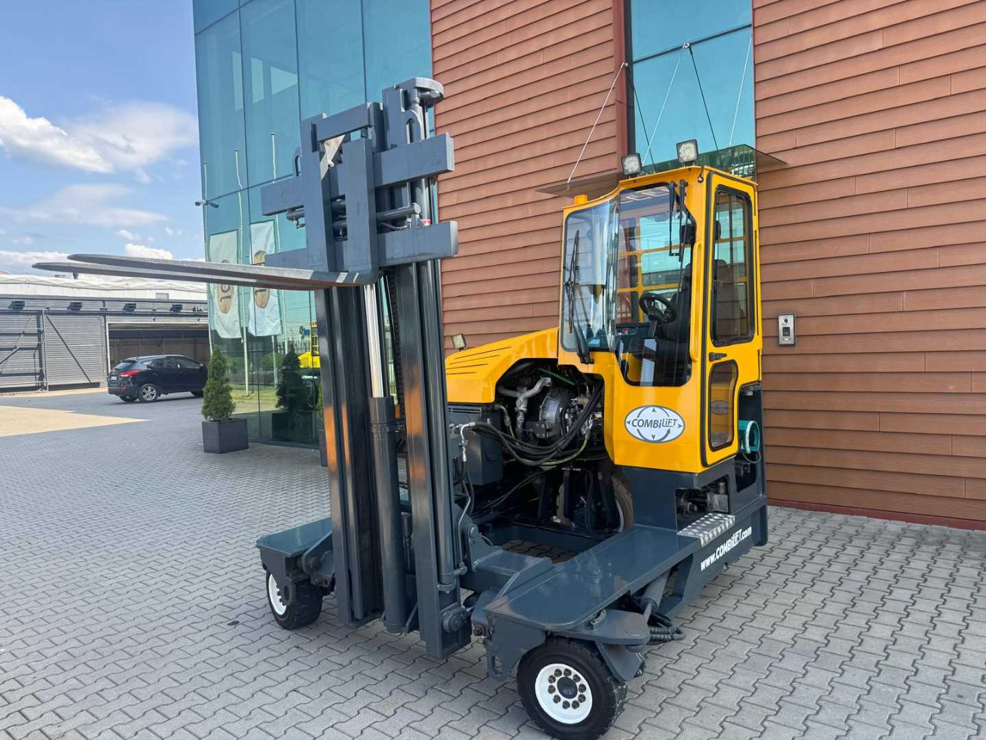 Used Forklift Combilift C4000 //2015 year//LPG / Low mast Keturių krypčių krautuvas (Image 5)