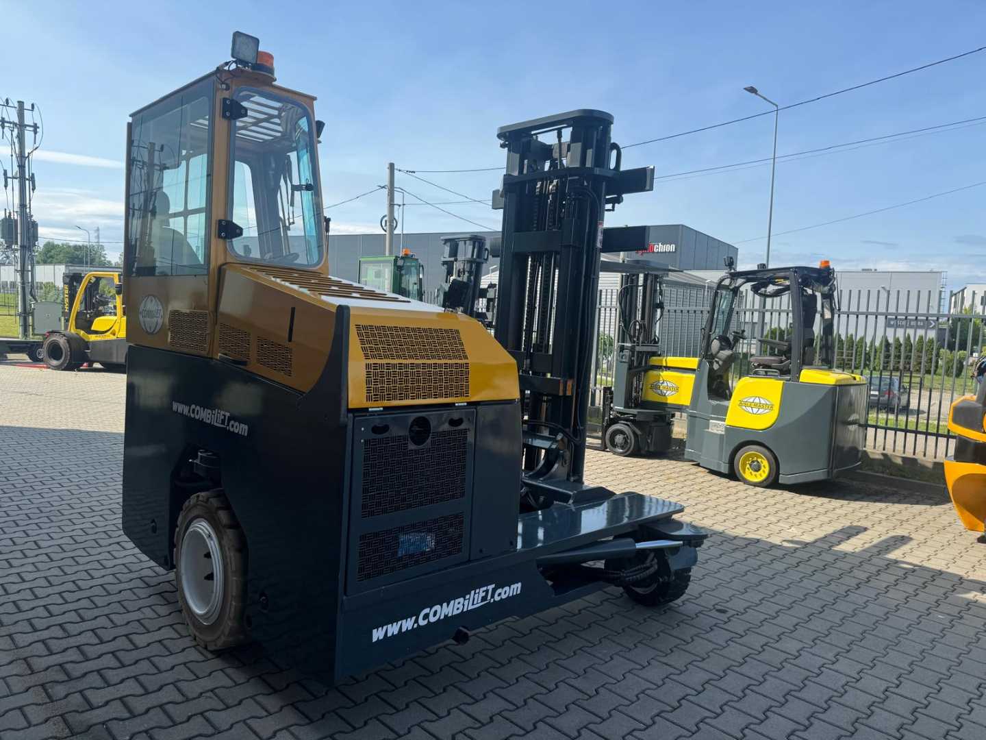 Used Forklift Combilift C4000 //2015 year//LPG / Low mast Keturių krypčių krautuvas (Image 7)