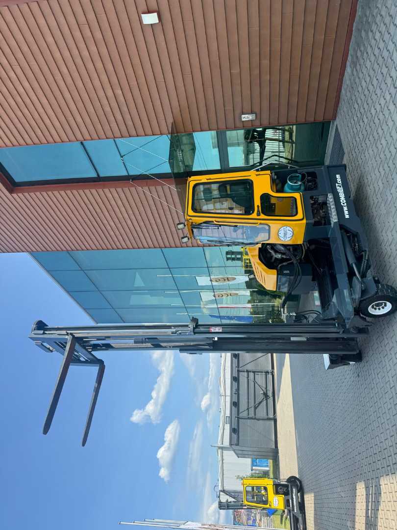 Used Forklift Combilift C4000 //2015 year//LPG / Low mast Keturių krypčių krautuvas (Image 8)