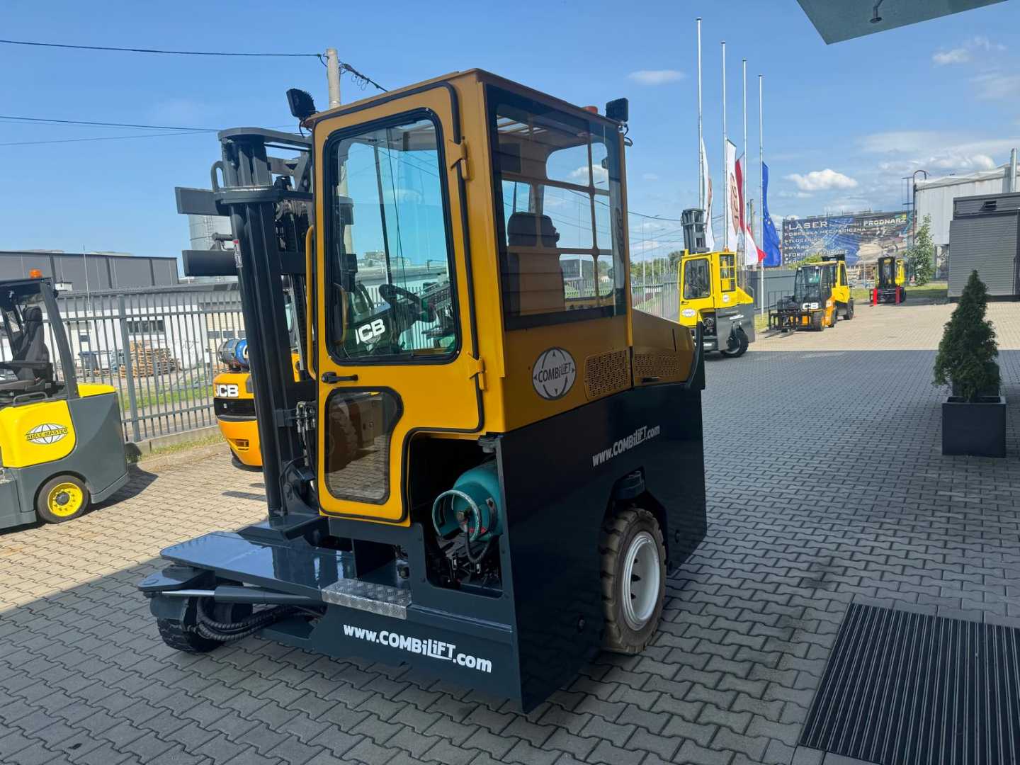 Used Forklift Combilift C4000 //2015 year//LPG / Low mast Keturių krypčių krautuvas (Image 9)