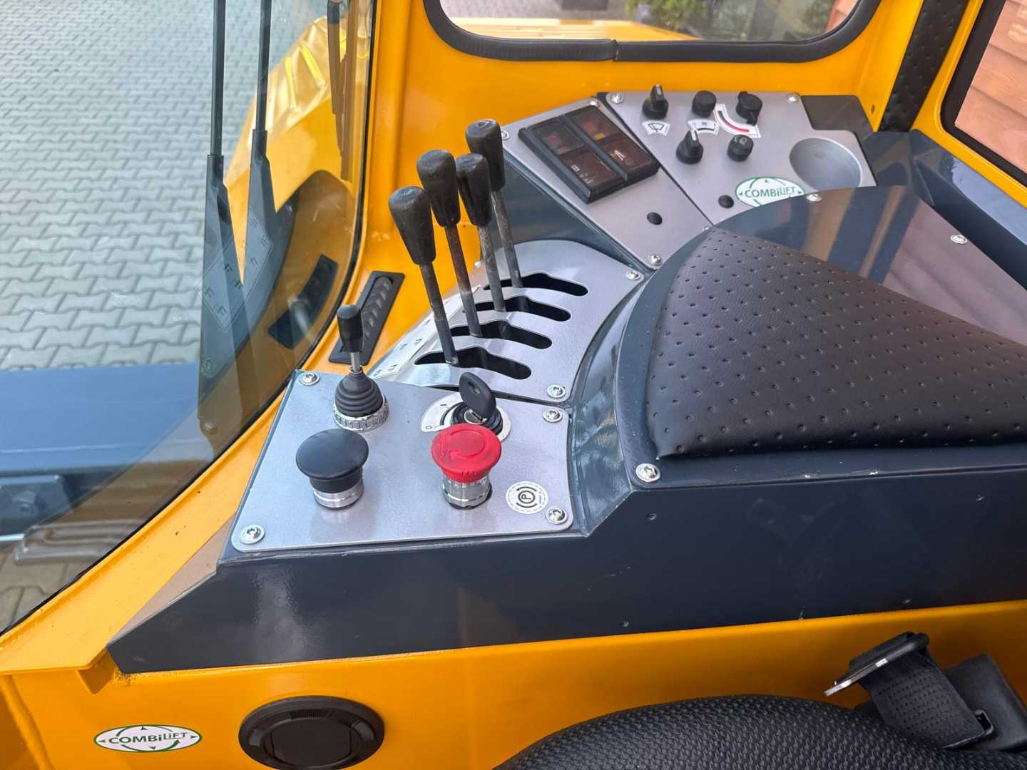 Used Forklift Combilift C4000 //2015 year//LPG / Low mast Keturių krypčių krautuvas (Image 15)