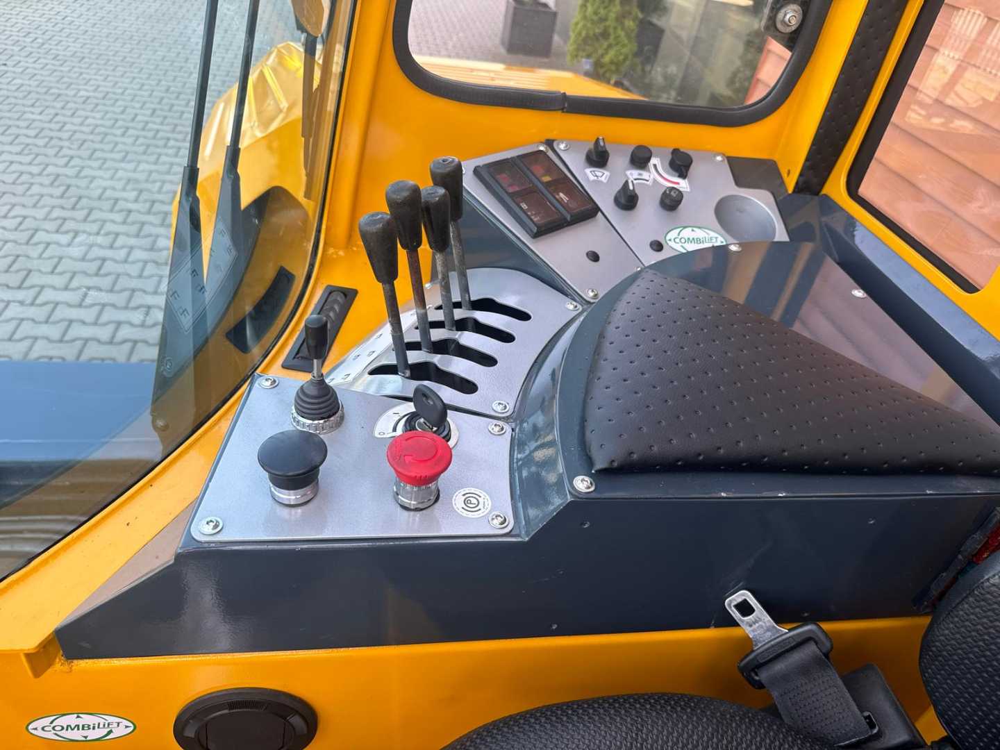 Used Forklift Combilift C4000 //2015 year//LPG / Low mast Keturių krypčių krautuvas (Image 17)