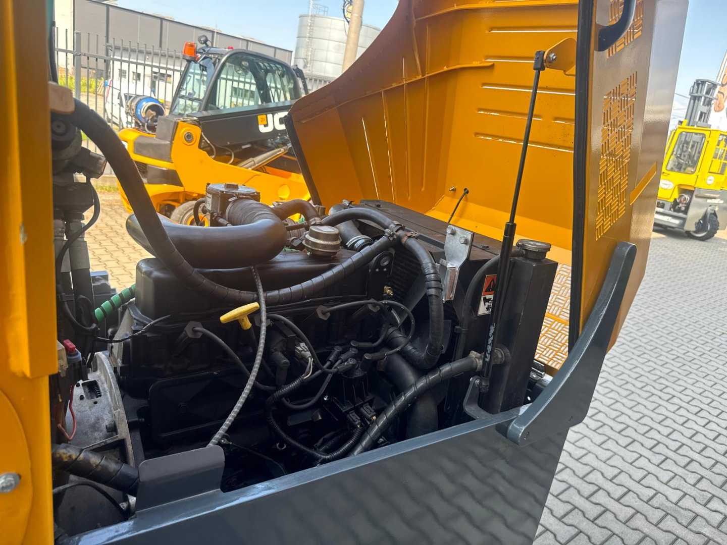 Used Forklift Combilift C4000 //2015 year//LPG / Low mast Keturių krypčių krautuvas (Image 18)