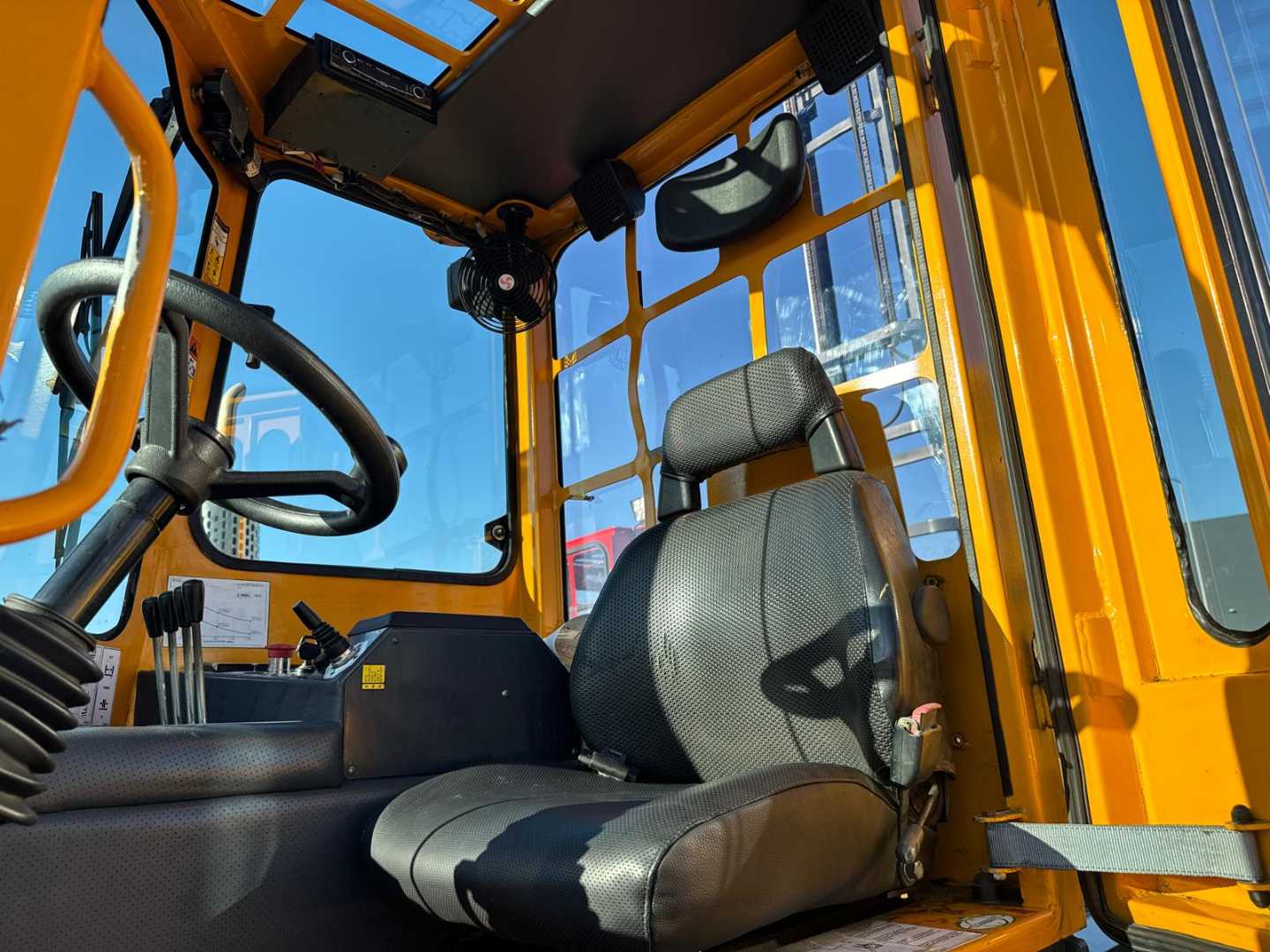 Used Forklift Combilift C5000L // LPG // Forks Positioner // Excellent condition Keturių krypčių krautuvas (Image 11)