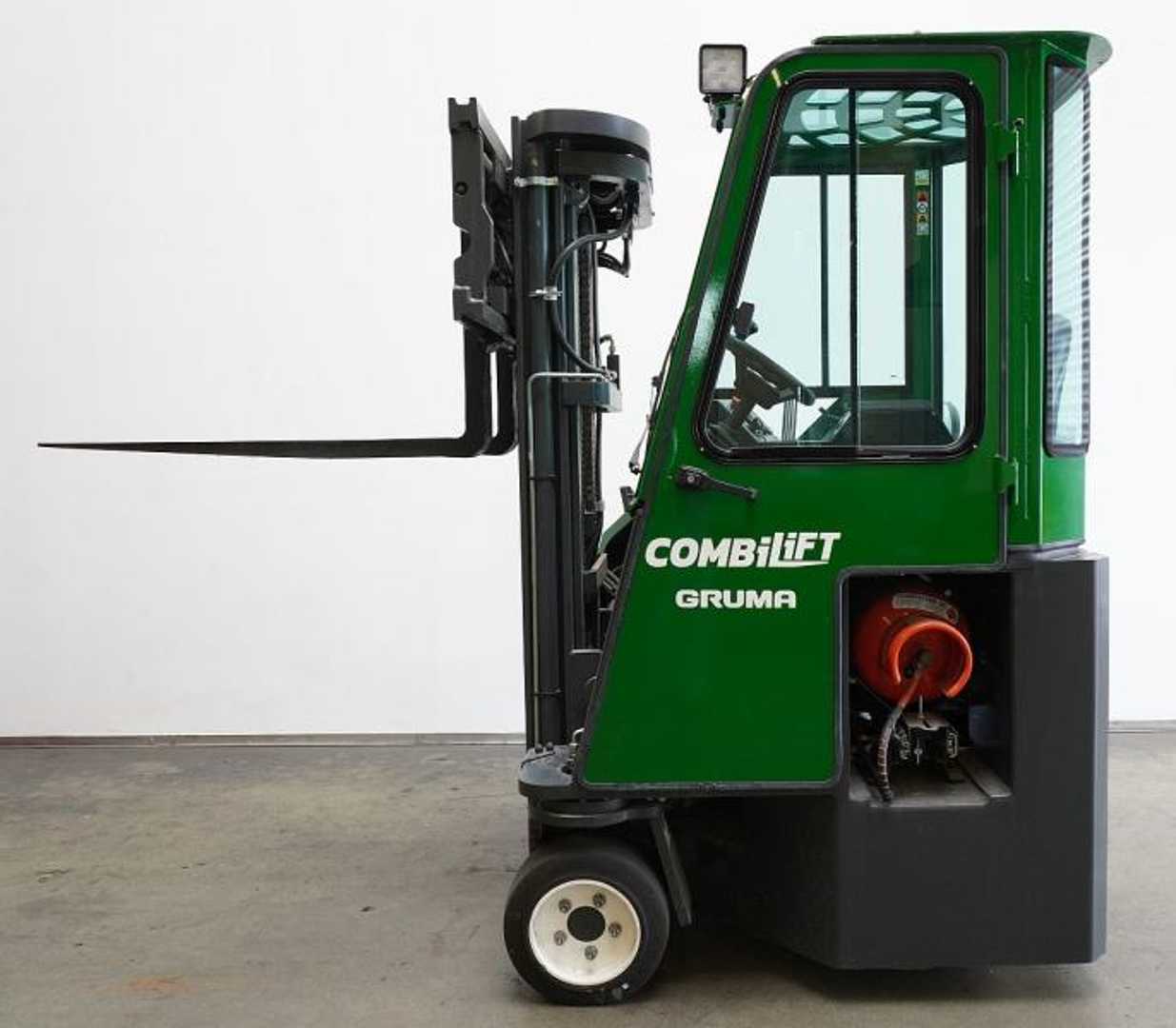 Used Forklift Combilift CB2500LPG Keturių krypčių krautuvas (Image 4)