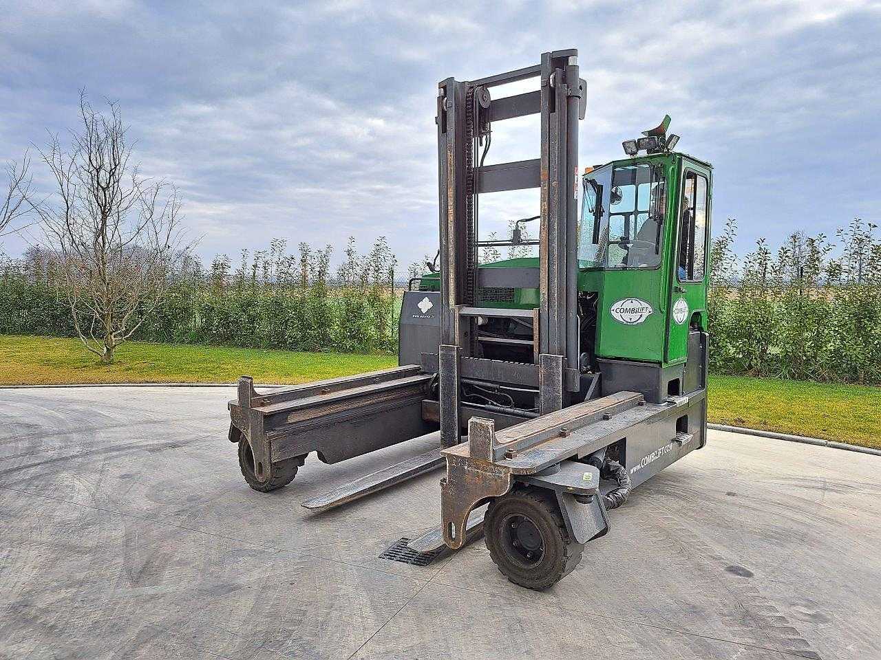 Used Forklift Combilift C8000 Keturių krypčių krautuvas (Image 1)