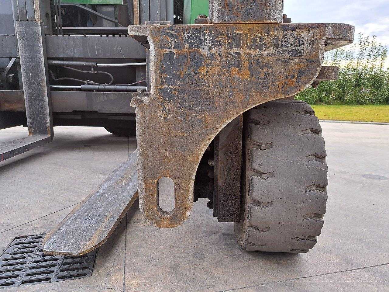 Used Forklift Combilift C8000 Keturių krypčių krautuvas (Image 5)