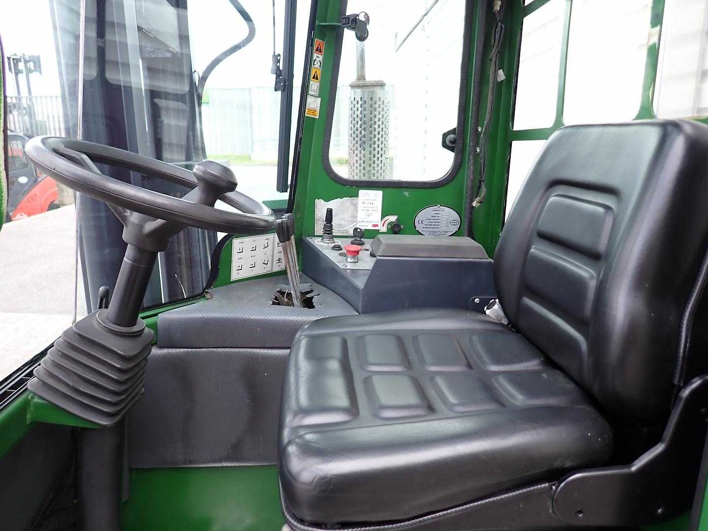 Used Forklift Combilift C4500 Keturių krypčių krautuvas (Image 4) Used Forklift Combilift C4500 Keturių krypčių krautuvas (Image 4)