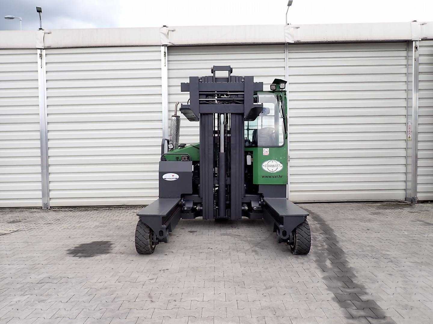 Used Forklift Combilift C4500 Keturių krypčių krautuvas (Image 5) Used Forklift Combilift C4500 Keturių krypčių krautuvas (Image 5)