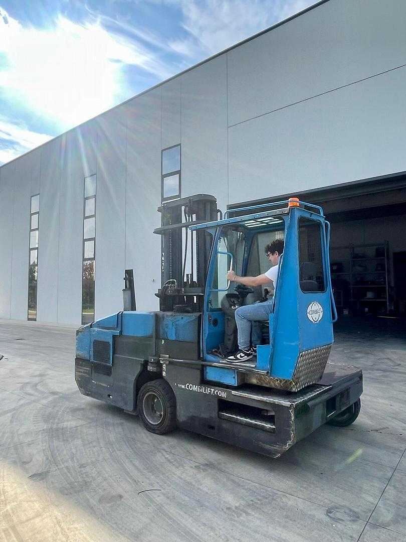 Used Forklift Combilift C4500SR Keturių krypčių krautuvas (Image 8) Used Forklift Combilift C4500SR Keturių krypčių krautuvas (Image 8)