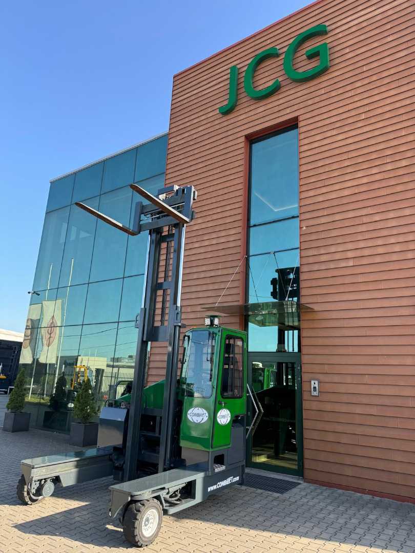 Used Forklift Combilift C4000 // Diesel // 2004 year Keturių krypčių krautuvas (Image 4)