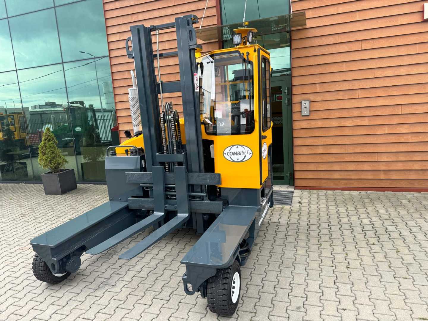 Used Forklift Combilift C4000 // Diesel // 2008 year // Only 6262 hours Keturių krypčių krautuvas (Image 17)
