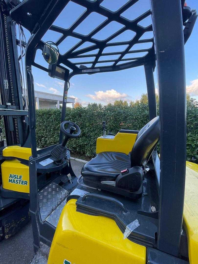 Used Forklift Aisle Master AM20WHE Keturių krypčių krautuvas (Image 6)