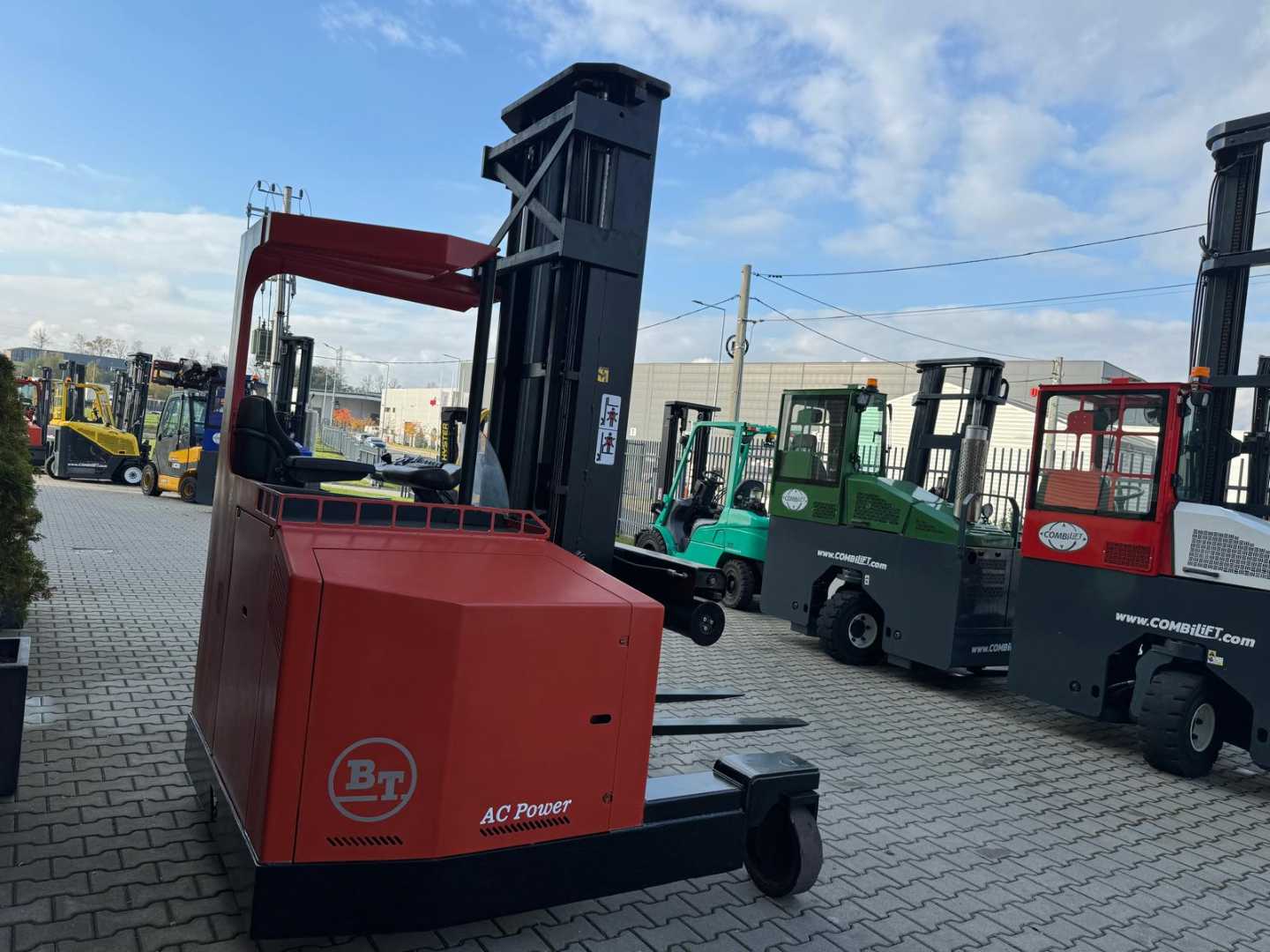 Used Forklift BT BT FRE270 / Like new / Baterry 80 % / Only 3500 hours Keturių krypčių krautuvas (Image 5) Used Forklift BT BT FRE270 / Like new / Baterry 80 % / Only 3500 hours Keturių krypčių krautuvas (Image 5)