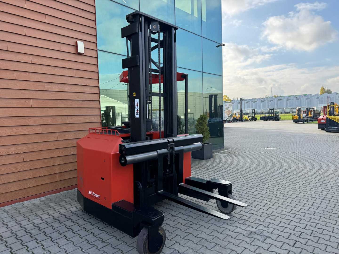 Used Forklift Combilift BT FRE270 / Only 3500 hours / Baterry 80 % / Only 3500 hours Keturių krypčių krautuvas (Image 11) Used Forklift Combilift BT FRE270 / Only 3500 hours / Baterry 80 % / Only 3500 hours Keturių krypčių krautuvas (Image 11)