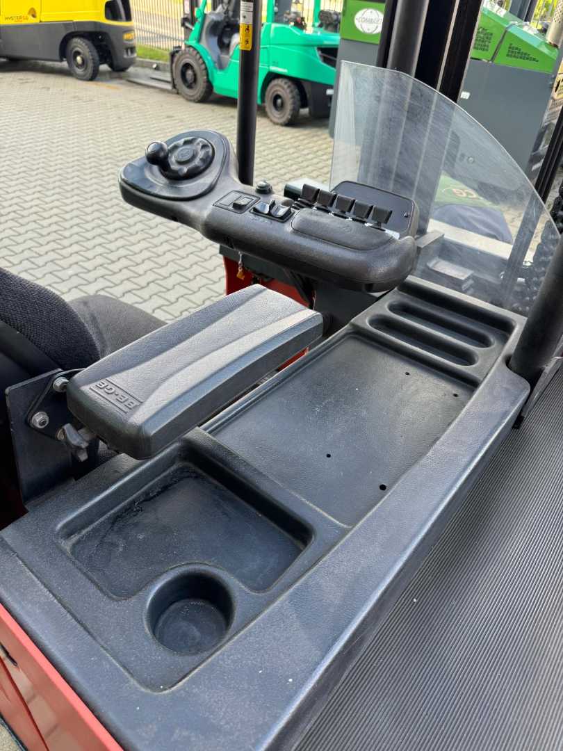 Used Forklift Combilift BT FRE270 / Only 3500 hours / Baterry 80 % / Only 3500 hours Keturių krypčių krautuvas (Image 14) Used Forklift Combilift BT FRE270 / Only 3500 hours / Baterry 80 % / Only 3500 hours Keturių krypčių krautuvas (Image 14)