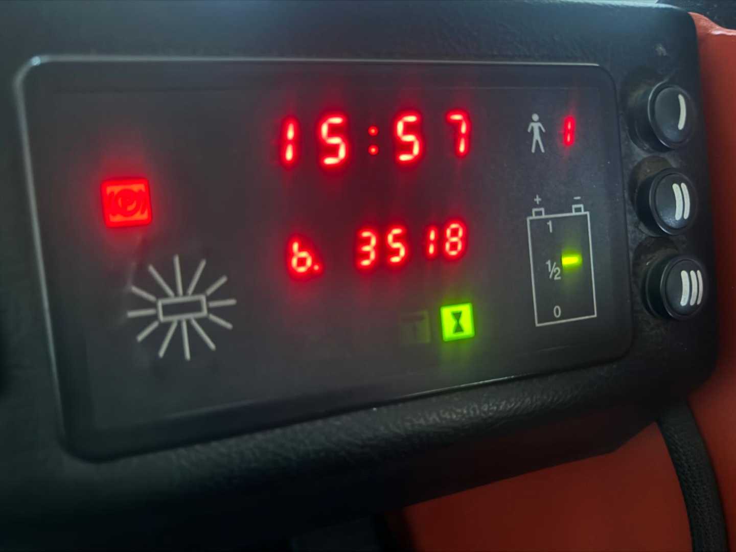 Used Forklift Combilift BT FRE270 / Only 3500 hours / Baterry 80 % / Only 3500 hours Keturių krypčių krautuvas (Image 18) Used Forklift Combilift BT FRE270 / Only 3500 hours / Baterry 80 % / Only 3500 hours Keturių krypčių krautuvas (Image 18)