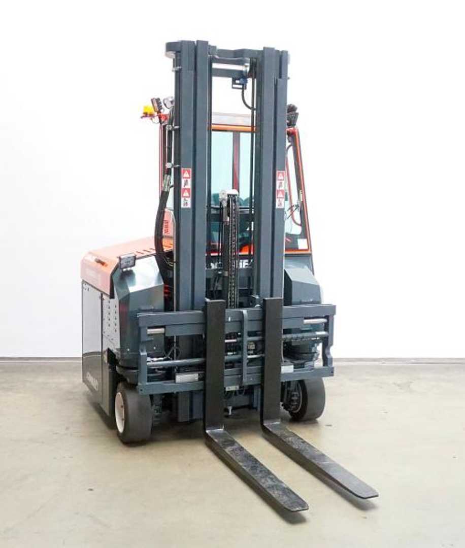 Used Forklift Combilift CBE3000 Keturių krypčių krautuvas (Image 2)