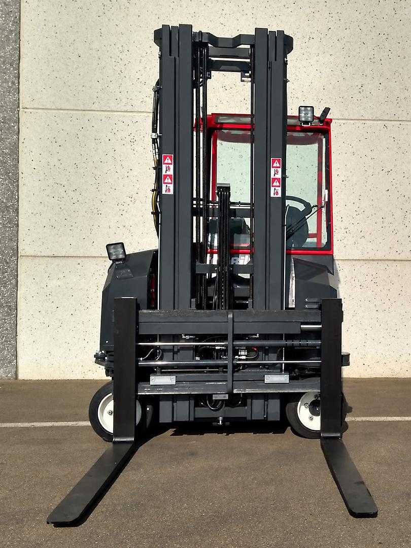Used Forklift Combilift C3000CBE Keturių krypčių krautuvas (Image 1)