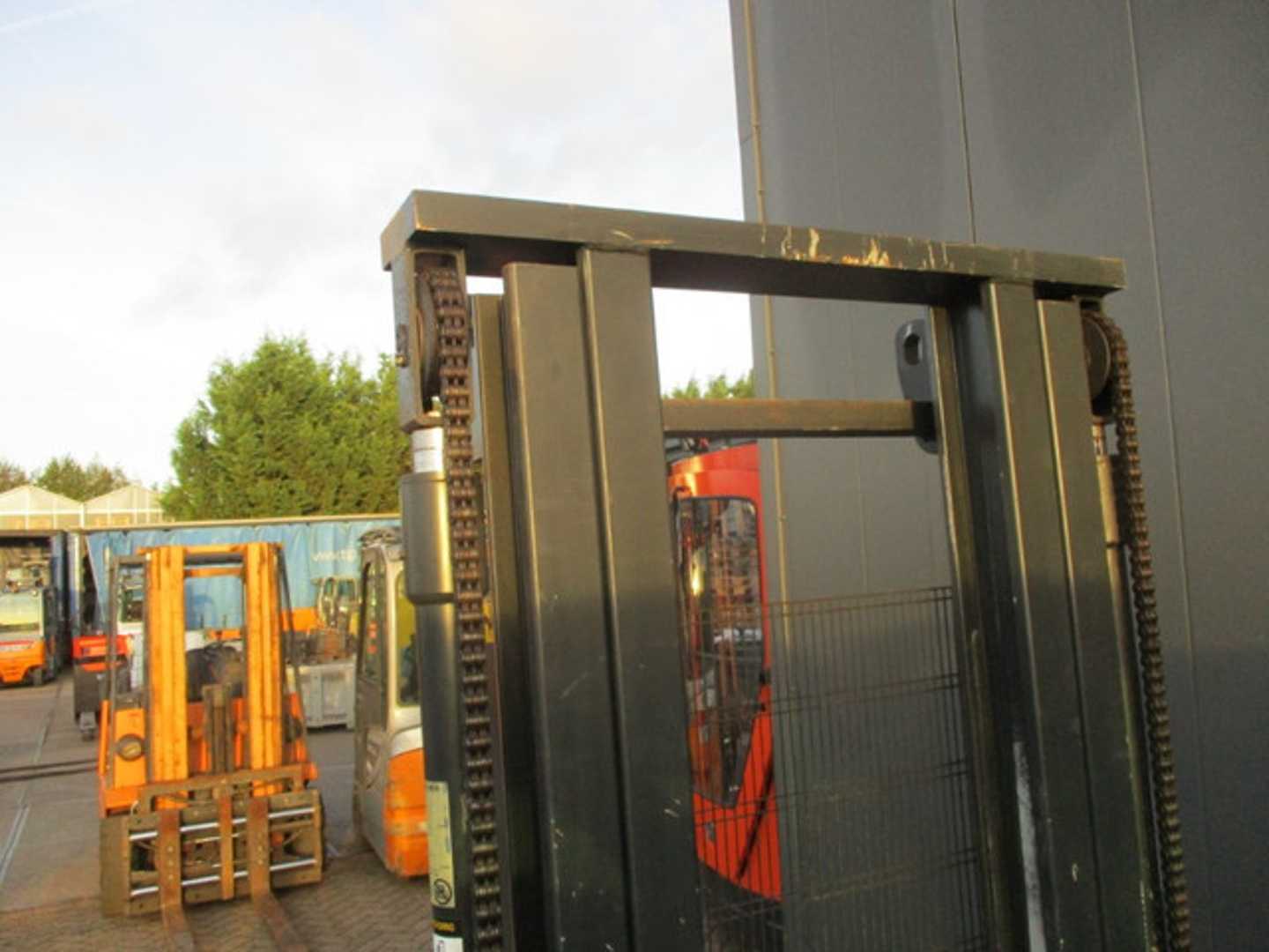 Used Forklift FAC 4V-XT3020 Keturių krypčių krautuvas (Image 4)