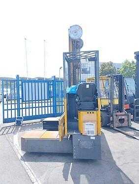 Used Forklift Hubtex VD25 Keturių krypčių krautuvas (Image 5) Used Forklift Hubtex VD25 Keturių krypčių krautuvas (Image 5)