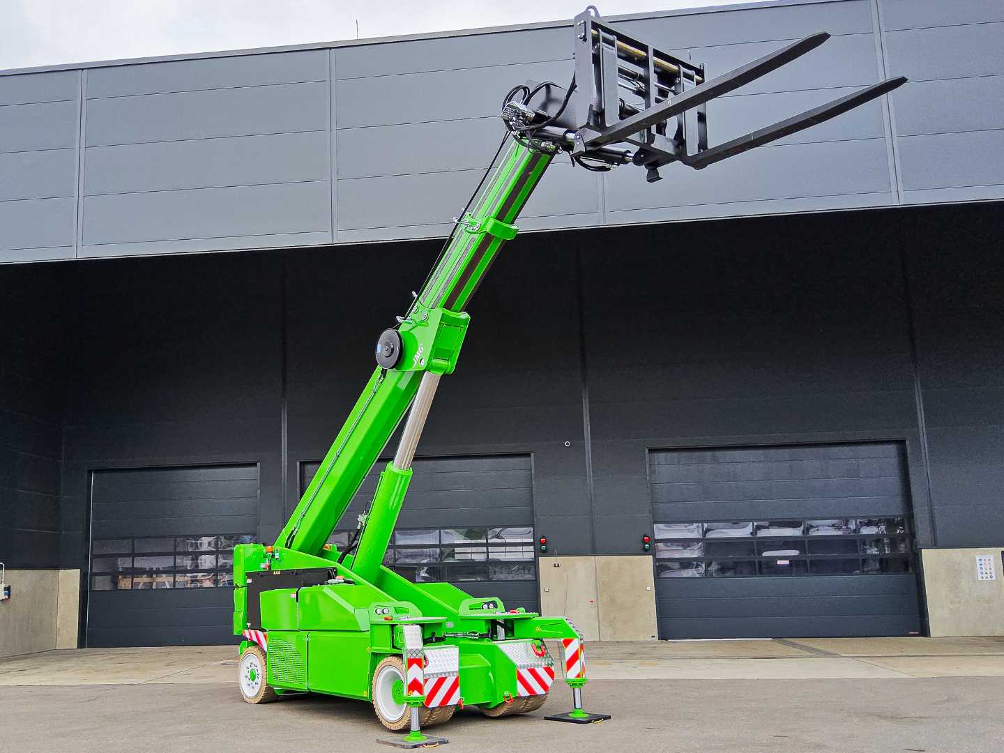 Used Forklift JMG MC 400S Kiti (Image 7) Used Forklift JMG MC 400S Kiti (Image 7)