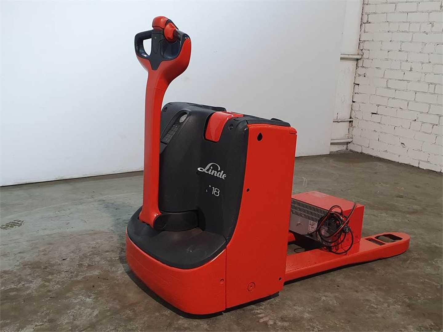 Used Forklift Linde T18 Kiti (Image 1)