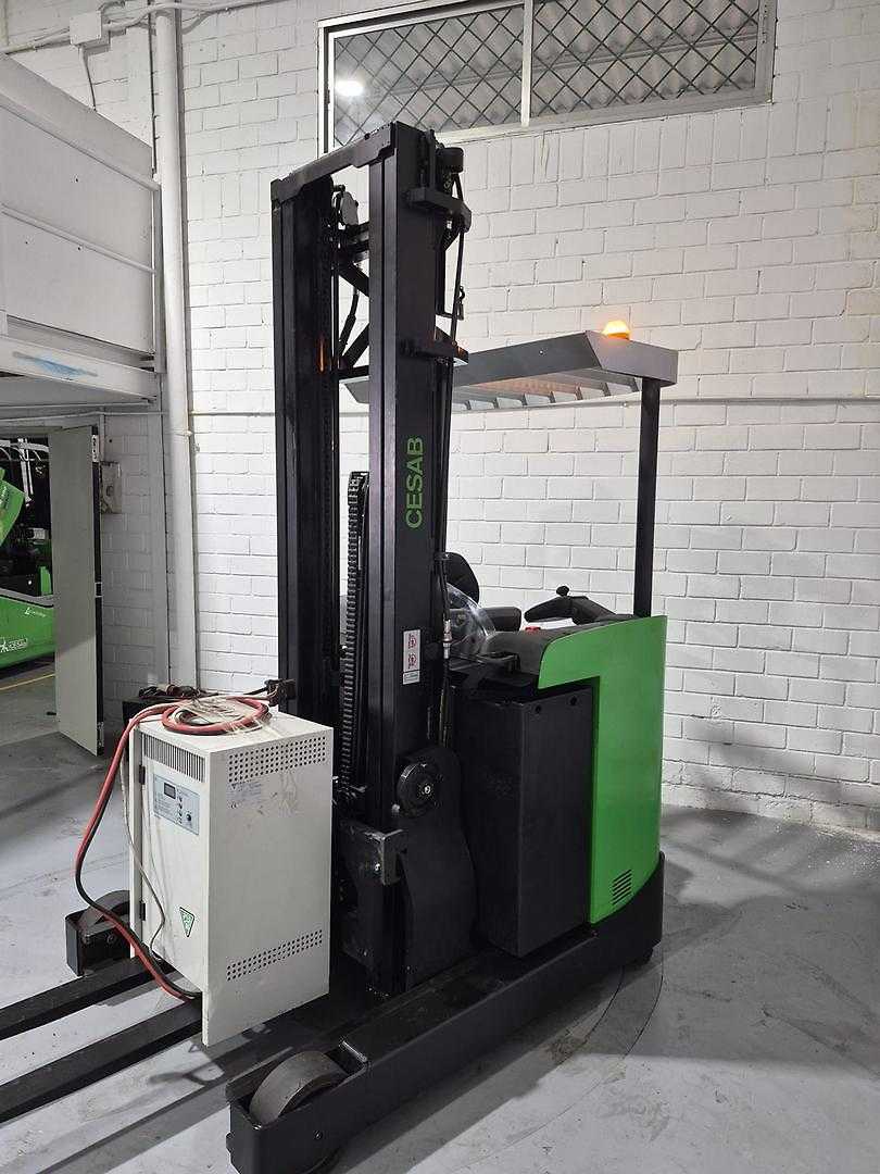 Used Forklift Cesab R116 Krautuvas su stumiamu stiebu (Image 1) Used Forklift Cesab R116 Krautuvas su stumiamu stiebu (Image 1)