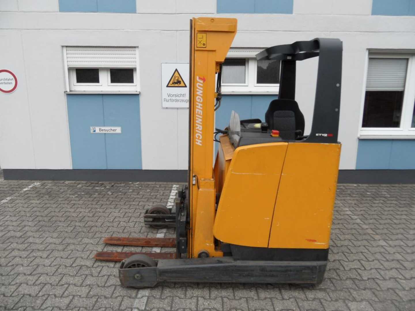 Used Forklift Jungheinrich ETV 216 - 5 m Triplex - NUR für HÄNDLER! Krautuvas su stumiamu stiebu (Image 1) Used Forklift Jungheinrich ETV 216 - 5 m Triplex - NUR für HÄNDLER! Krautuvas su stumiamu stiebu (Image 1)