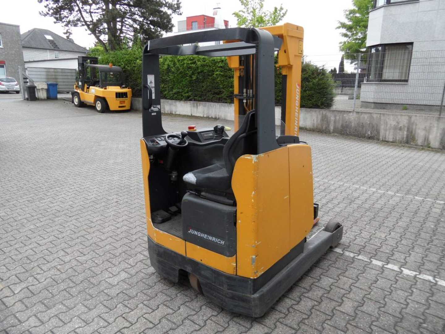 Used Forklift Jungheinrich ETV 216 - 5 m Triplex - NUR für HÄNDLER! Krautuvas su stumiamu stiebu (Image 4) Used Forklift Jungheinrich ETV 216 - 5 m Triplex - NUR für HÄNDLER! Krautuvas su stumiamu stiebu (Image 4)