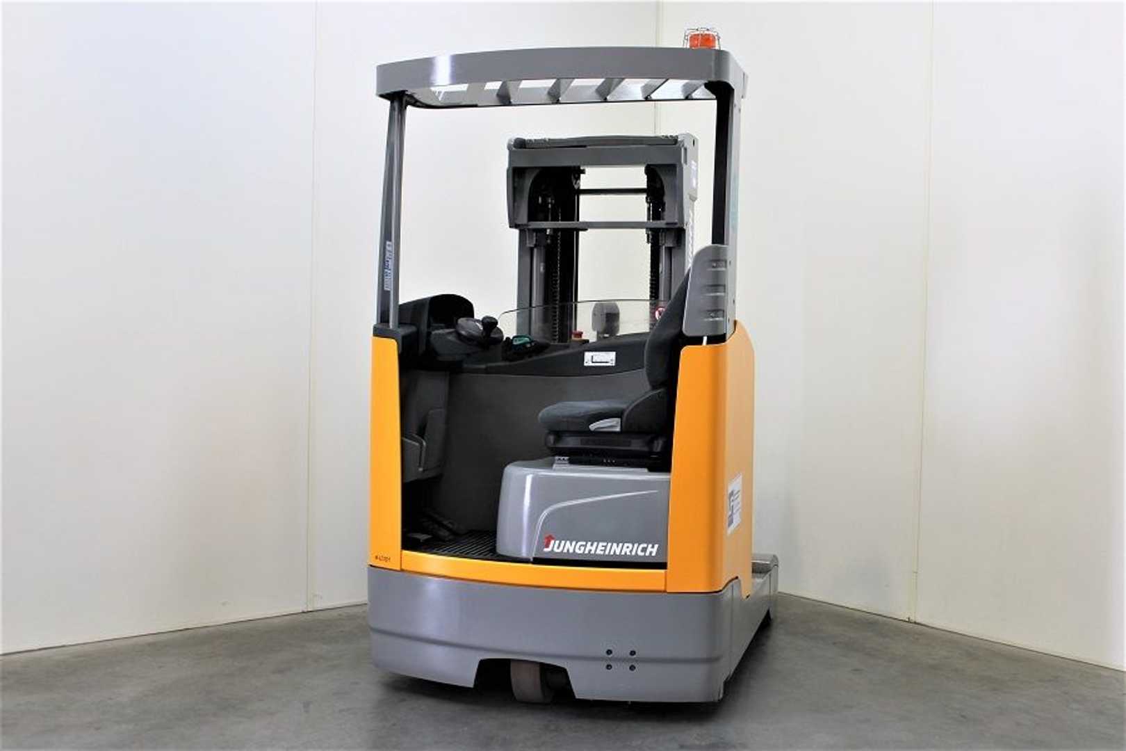 Used Forklift Jungheinrich ETV 214 Krautuvas su stumiamu stiebu (Image 3) Used Forklift Jungheinrich ETV 214 Krautuvas su stumiamu stiebu (Image 3)