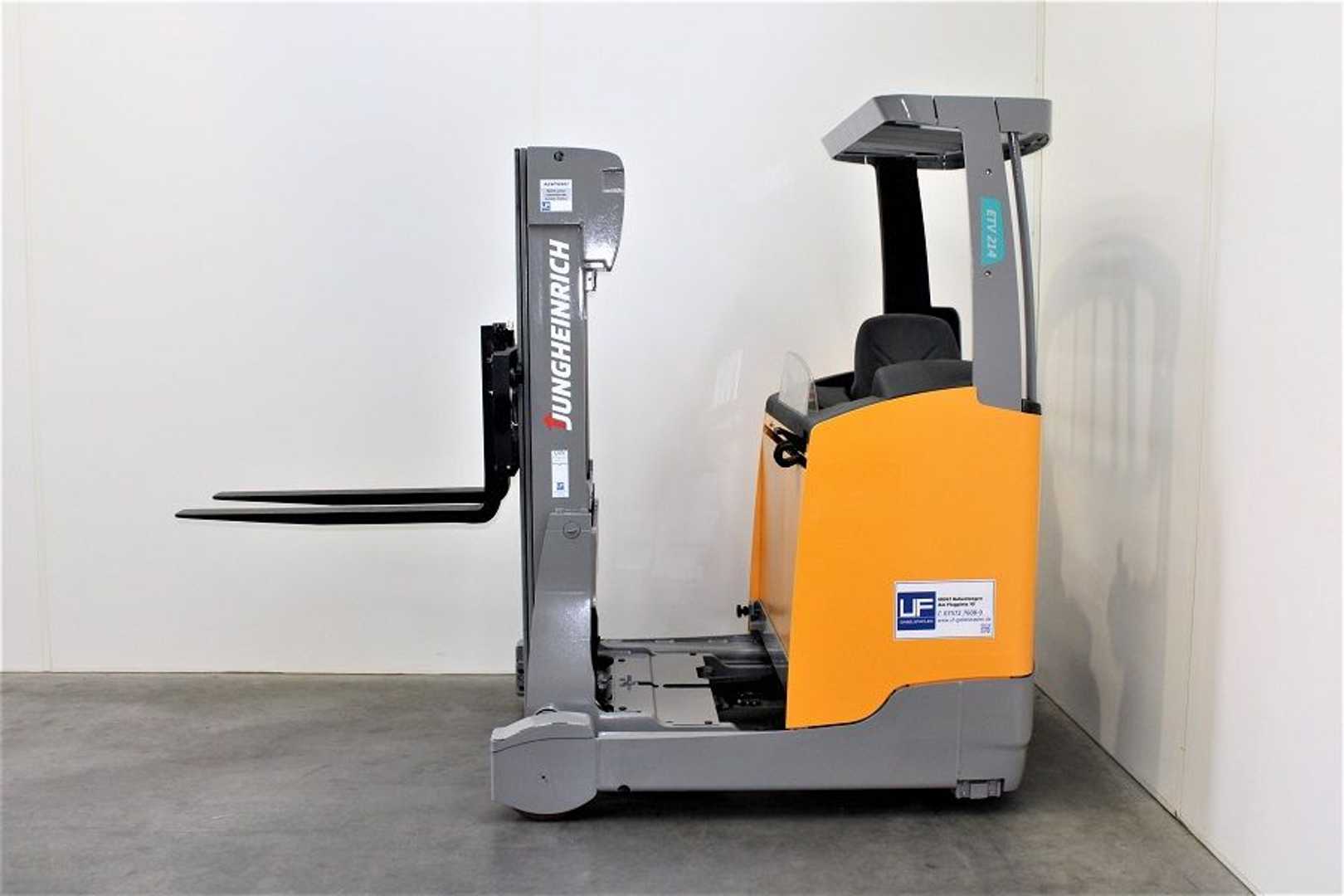 Used Forklift Jungheinrich ETV 214 Krautuvas su stumiamu stiebu (Image 6) Used Forklift Jungheinrich ETV 214 Krautuvas su stumiamu stiebu (Image 6)