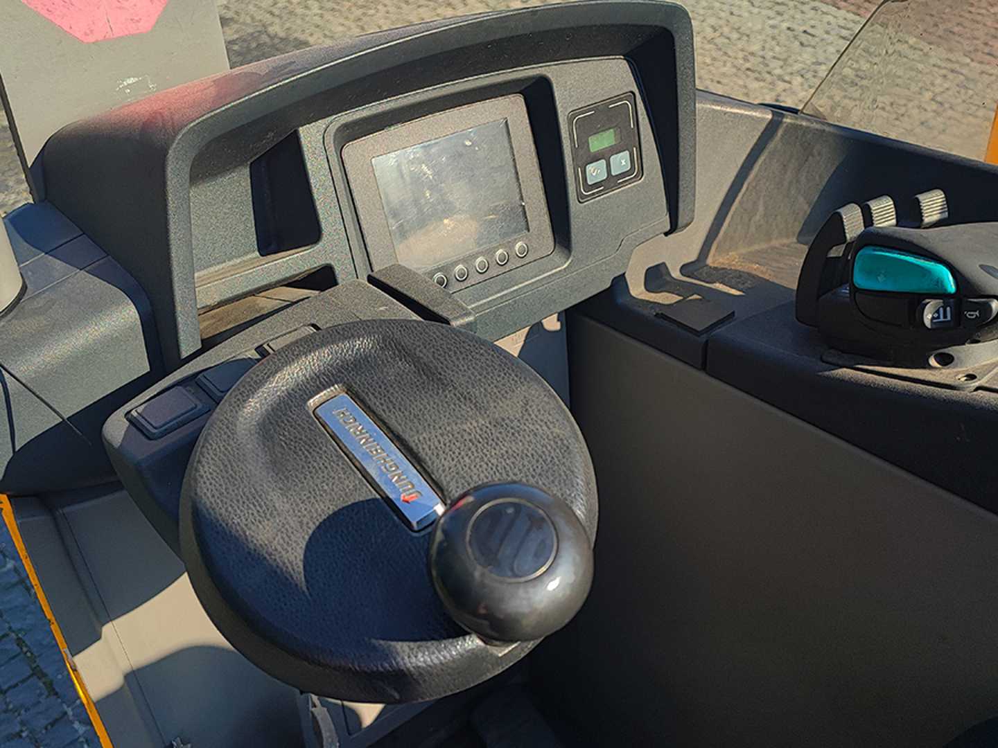 Used Forklift Jungheinrich ETV 214 Krautuvas su stumiamu stiebu (Image 9) Used Forklift Jungheinrich ETV 214 Krautuvas su stumiamu stiebu (Image 9)