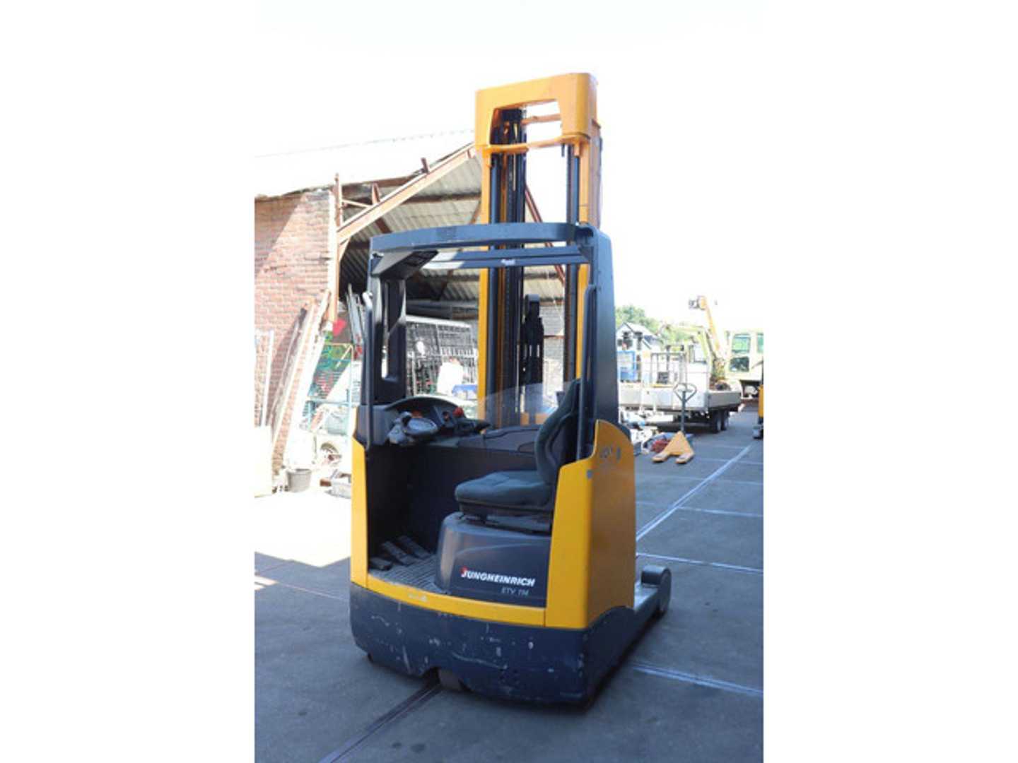 Used Forklift Jungheinrich ETV 114 Krautuvas su stumiamu stiebu (Image 6)