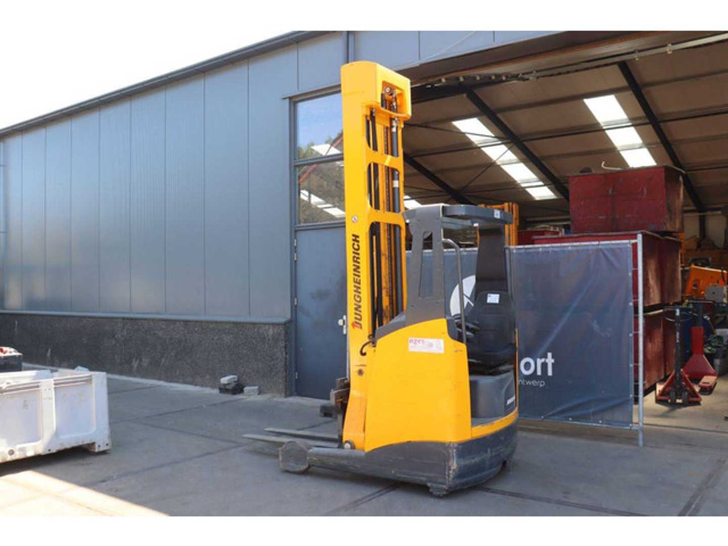 Used Forklift Jungheinrich ETV 114 Krautuvas su stumiamu stiebu (Image 3) Used Forklift Jungheinrich ETV 114 Krautuvas su stumiamu stiebu (Image 3)