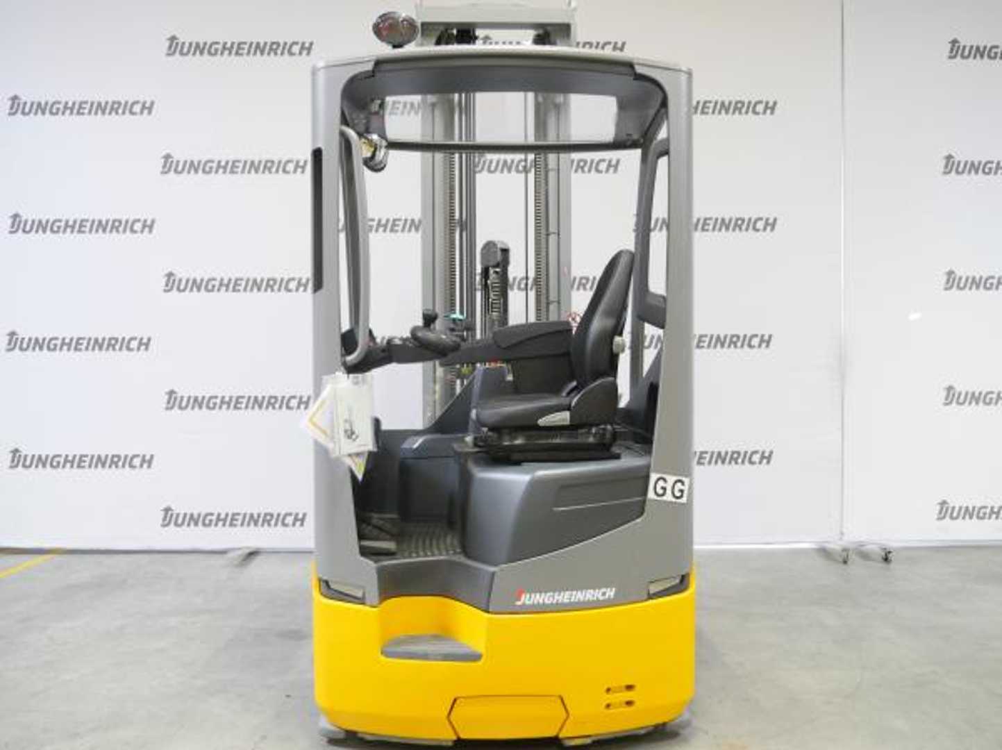 Used Forklift Jungheinrich ETV 216i 710DZ Li-Ion Krautuvas su stumiamu stiebu (Image 5) Used Forklift Jungheinrich ETV 216i 710DZ Li-Ion Krautuvas su stumiamu stiebu (Image 5)