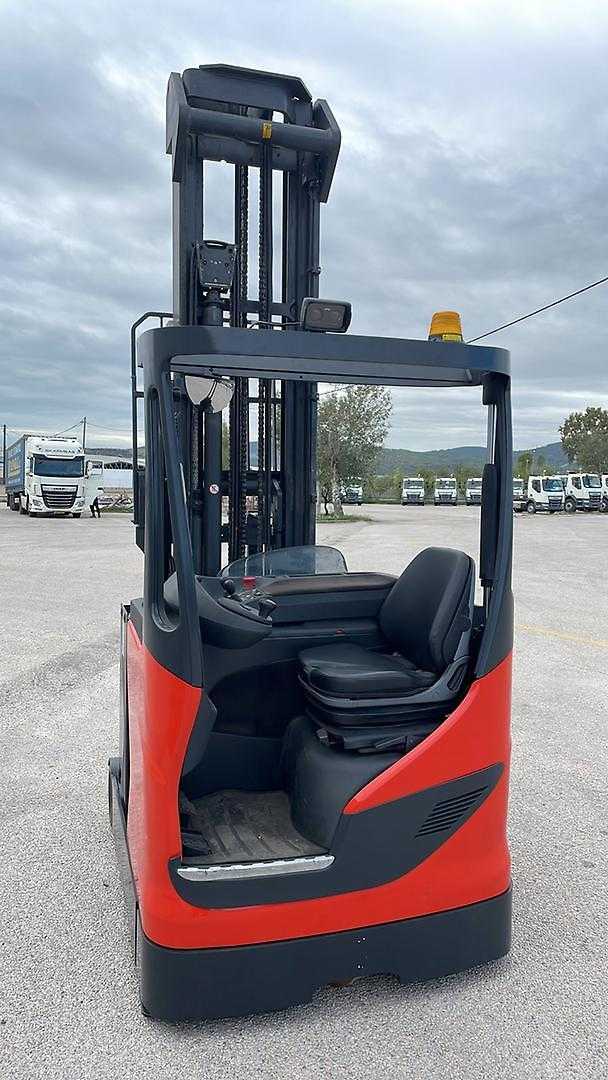Used Forklift Linde R14 Krautuvas su stumiamu stiebu (Image 5) Used Forklift Linde R14 Krautuvas su stumiamu stiebu (Image 5)
