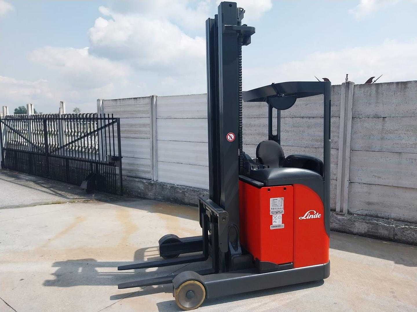 Used Forklift Linde R 16 Krautuvas su stumiamu stiebu (Image 1) Used Forklift Linde R 16 Krautuvas su stumiamu stiebu (Image 1)