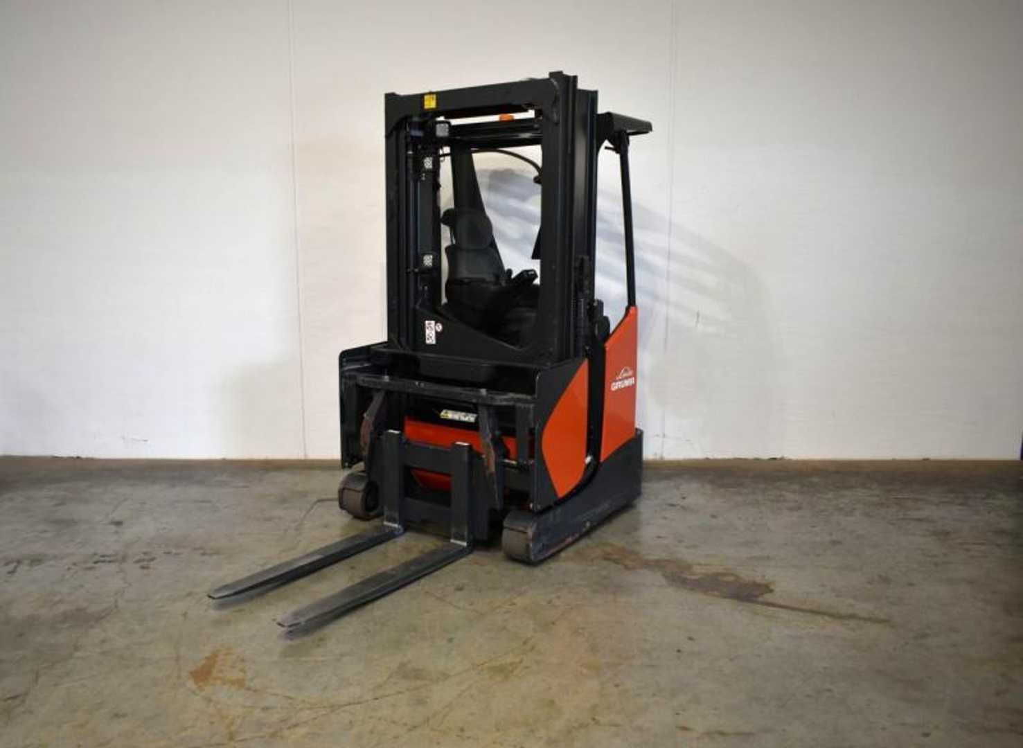 Used Forklift Linde R 14 X 116-03 Krautuvas su stumiamu stiebu (Image 2) Used Forklift Linde R 14 X 116-03 Krautuvas su stumiamu stiebu (Image 2)