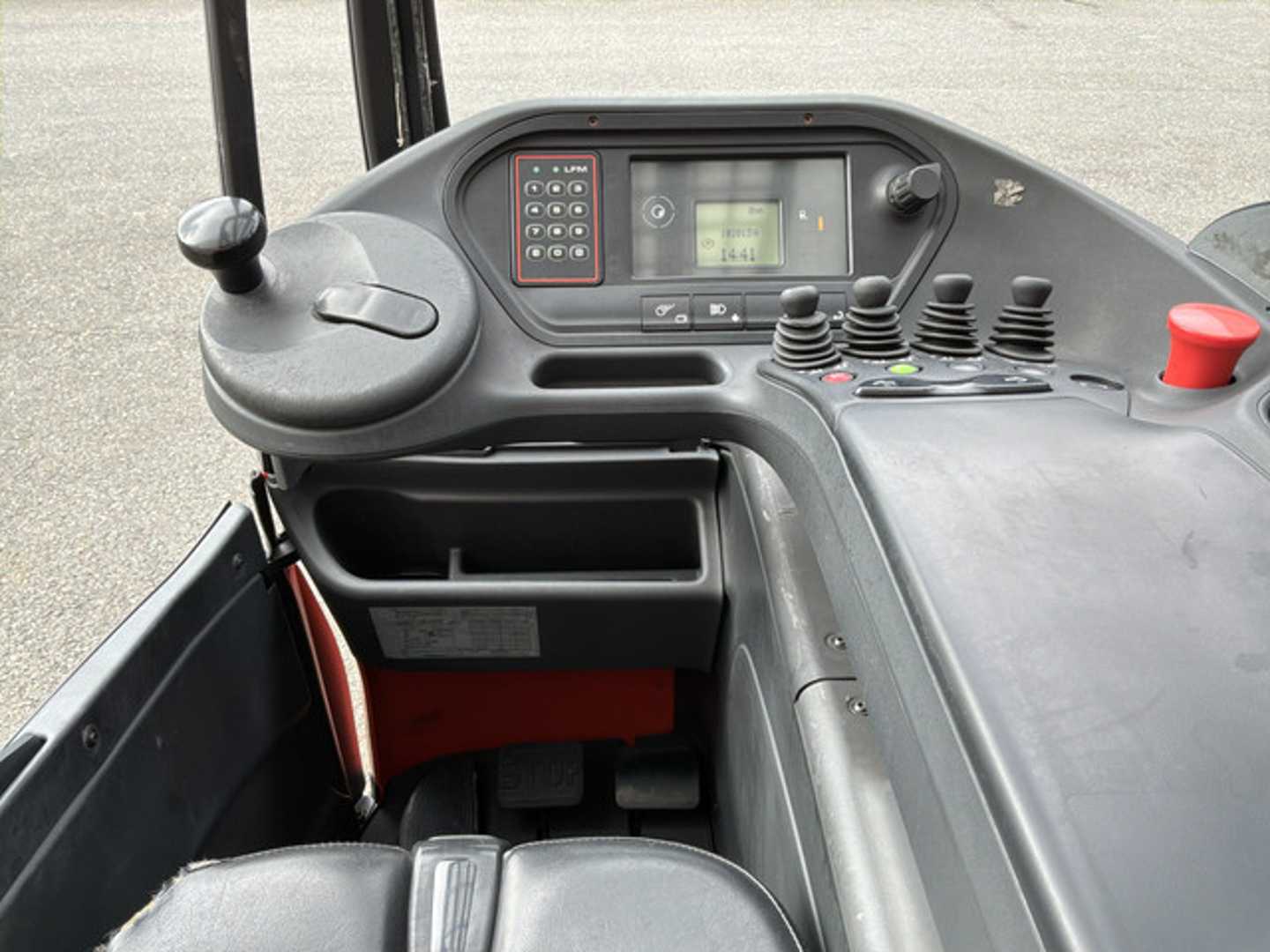 Used Forklift Linde R14G-01 Krautuvas su stumiamu stiebu (Image 3)