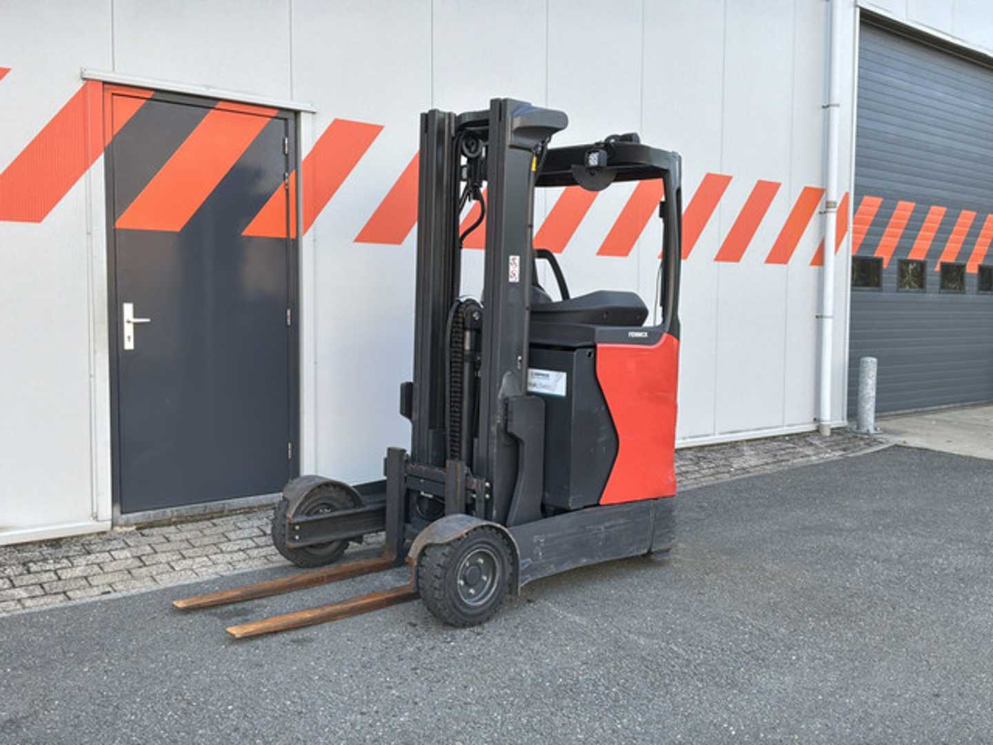 Used Forklift Linde R14G-01 Krautuvas su stumiamu stiebu (Image 1)