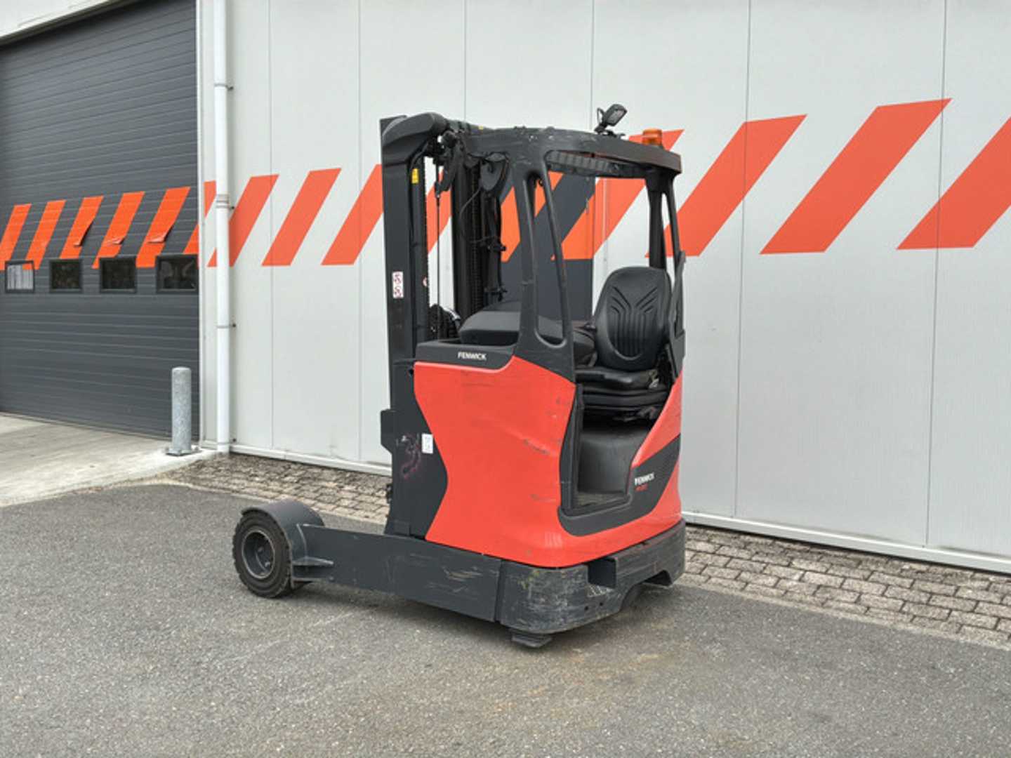 Used Forklift Linde R20G-01 Krautuvas su stumiamu stiebu (Image 2)