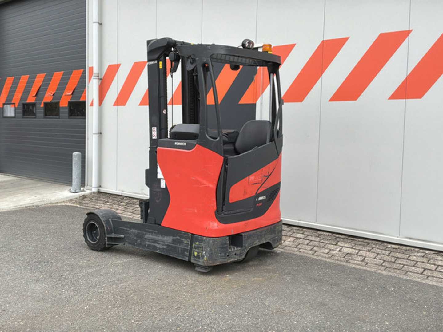 Used Forklift Linde R20G-01 Krautuvas su stumiamu stiebu (Image 2)