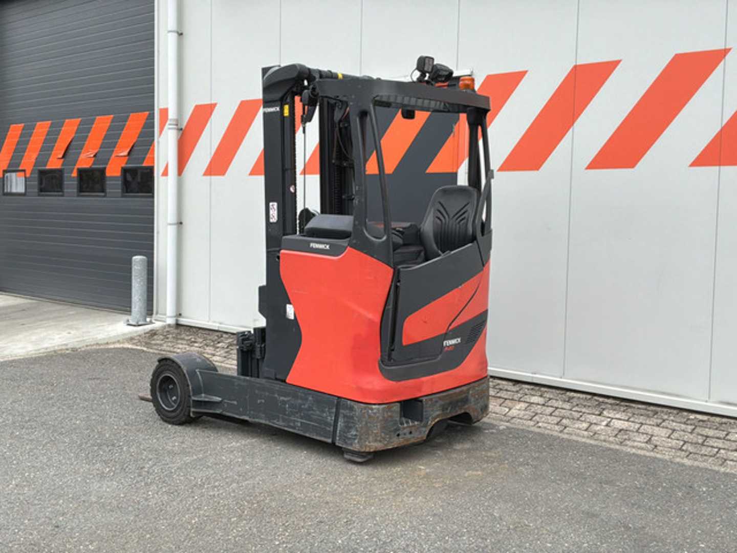 Used Forklift Linde R20G-01 Krautuvas su stumiamu stiebu (Image 2)